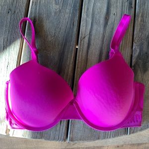 PINK Wear Everywhere T-shirt Bra